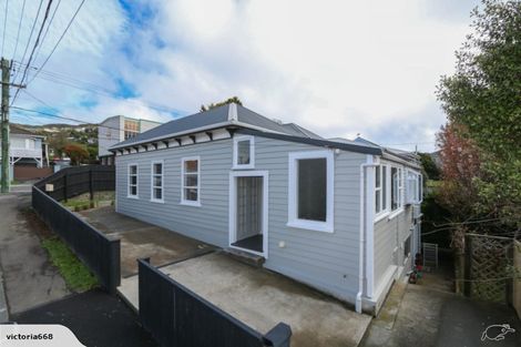 Photo of property in 296 Karori Road, Karori, Wellington, 6012