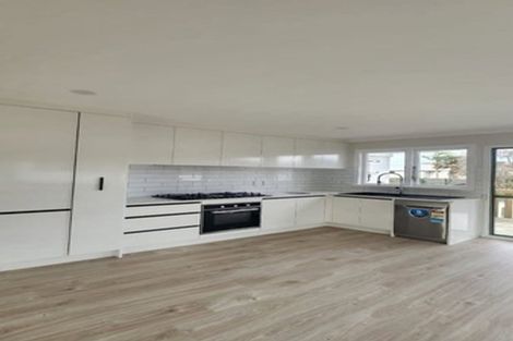 Photo of property in 5 Lane Road, Weymouth, Auckland, 2103