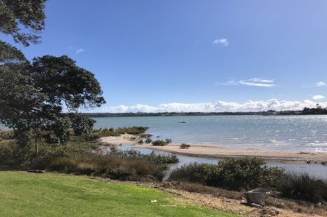 Photo of property in 63a Beresford Street, Bayswater, Auckland, 0622