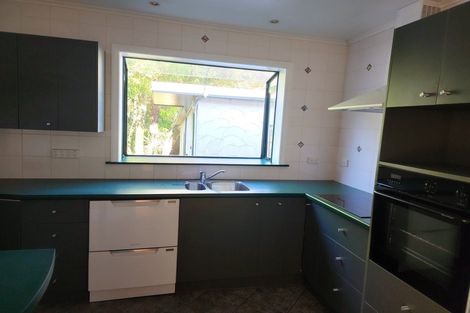 Photo of property in 30 Crest Road, Akatarawa, Upper Hutt, 5372