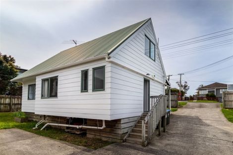Photo of property in 71a Barrack Road, Mount Wellington, Auckland, 1060