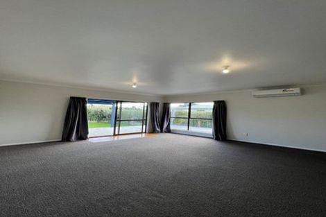 Photo of property in 130a Awaroa Road, Helensville, 0800