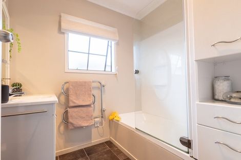 Photo of property in 29 Sheridan Crescent, Leamington, Cambridge, 3432