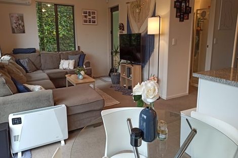 Photo of property in 146d Glengarry Road, Glen Eden, Auckland, 0602