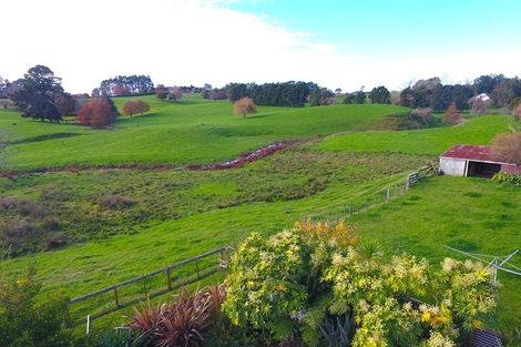 Photo of property in 2070 Kakaramea Road, Ngahinapouri, Hamilton, 3290