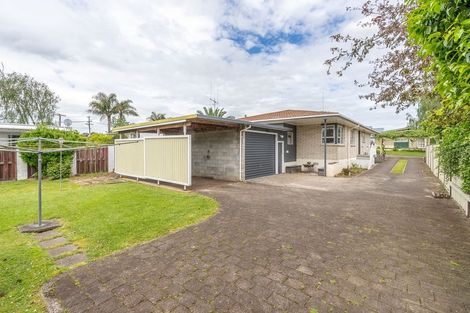 Photo of property in 14 Storey Avenue, Forest Lake, Hamilton, 3200