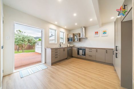 Photo of property in 11 Wheatley Street, Naenae, Lower Hutt, 5011
