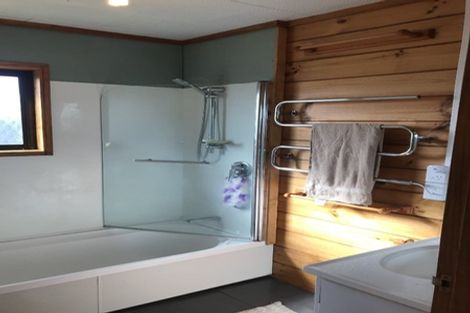 Photo of property in 10a Bunnythorpe Road, Papakura, 2110