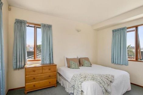 Photo of property in 96 Paritai Drive, Orakei, Auckland, 1071