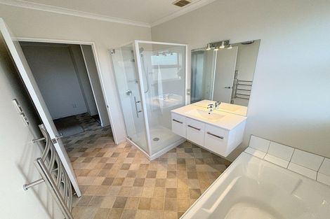 Photo of property in 35 Cognac Drive, Yaldhurst, Christchurch, 8042