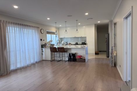 Photo of property in 5 Ksenia Drive, Flat Bush, Auckland, 2019
