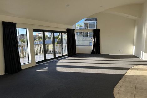 Photo of property in 10 Duncansby Road, Stanmore Bay, Whangaparaoa, 0932