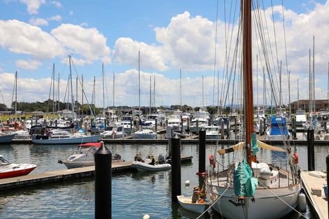 Photo of property in 25 Maturiki Drive, One Tree Point, 0118