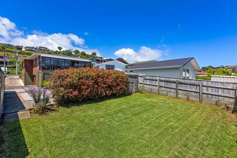 Photo of property in 16 Annandale Street, Lynmouth, New Plymouth, 4310