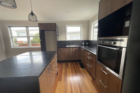 Photo of property in 496 Don Buck Road, Massey, Auckland, 0614