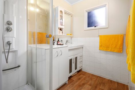 Photo of property in 2 Bellringer Road, Massey, Auckland, 0614