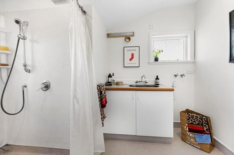 Photo of property in 61 Falkirk Avenue, Seatoun, Wellington, 6022