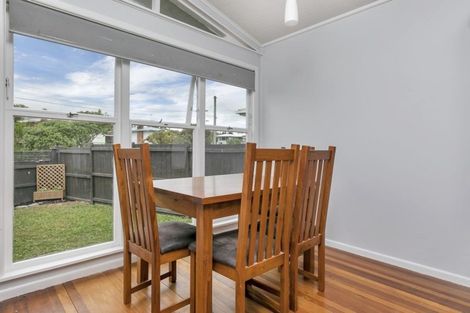 Photo of property in 38 Maui Pomare Street, Blockhouse Bay, Auckland, 0600