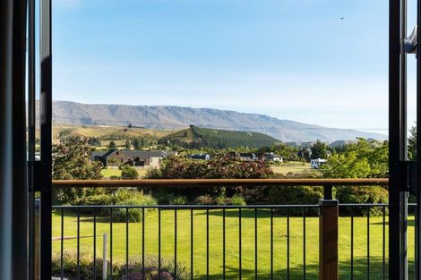 Photo of property in 10 Roberts Drive, Cromwell, 9310