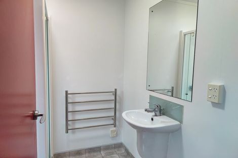 Photo of property in 8/3 Kelvin Grove, Te Aro, Wellington, 6011