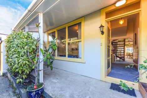 Photo of property in 83 Waikawa Road, Picton, 7220