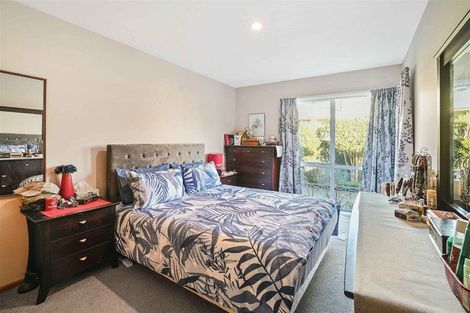 Photo of property in 22 Kathleen Crescent, Hornby, Christchurch, 8042
