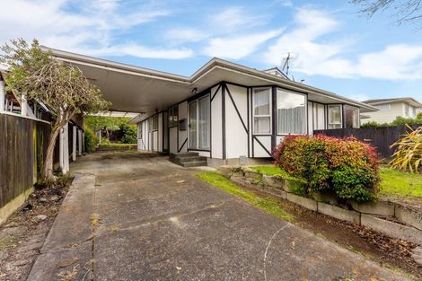 Photo of property in 2/52 Gemstone Drive, Birchville, Upper Hutt, 5018