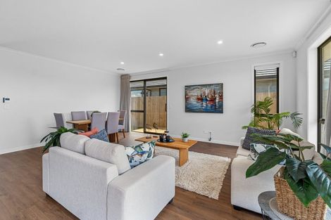 Photo of property in 8 Kimbolton Street, Rototuna North, Hamilton, 3210