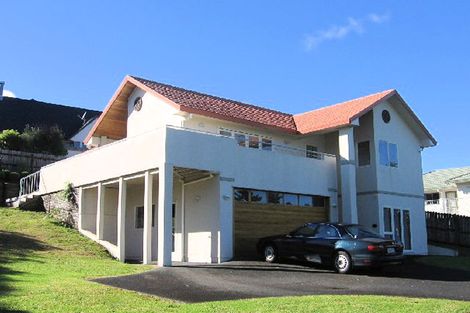 Photo of property in 11 Emerald Way, Rosedale, Auckland, 0632