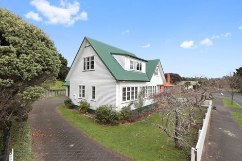 Photo of property in 1 Jellicoe Drive, Hamilton East, Hamilton, 3216