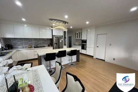 Photo of property in 69 Rosewell Crescent, Flat Bush, Auckland, 2019