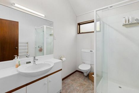 Photo of property in 4 Kidson Lane, Wanaka, 9305