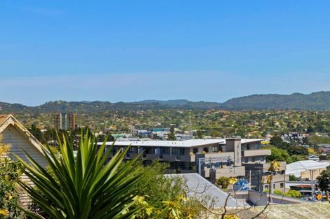 Photo of property in 161 Blockhouse Bay Road, Avondale, Auckland, 0600