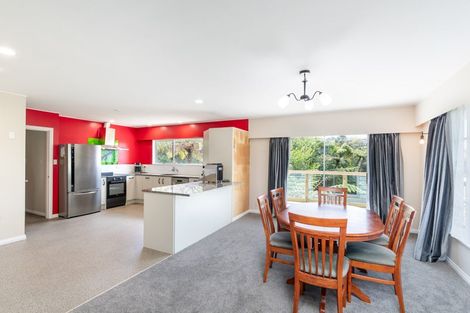 Photo of property in 3 Ardal Grove, Tirohanga, Lower Hutt, 5010