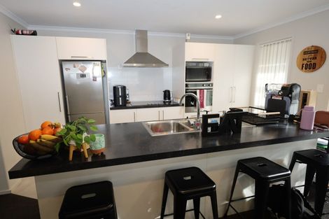 Photo of property in 17 Harding Drive, Papamoa Beach, Papamoa, 3118