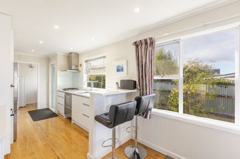 Photo of property in 7 Avon Terrace, Taradale, Napier, 4112