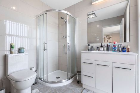 Photo of property in 33 Popokatea Drive, Takanini, 2112