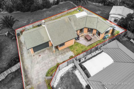 Photo of property in 18 Reremanu Place, Weymouth, Auckland, 2103