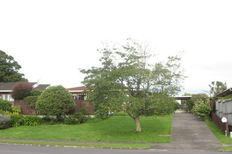 Photo of property in 23 Tupaki Place, Pakuranga Heights, Auckland, 2010
