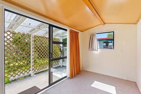 Photo of property in 51 Ngaio Road, Waikanae, 5036
