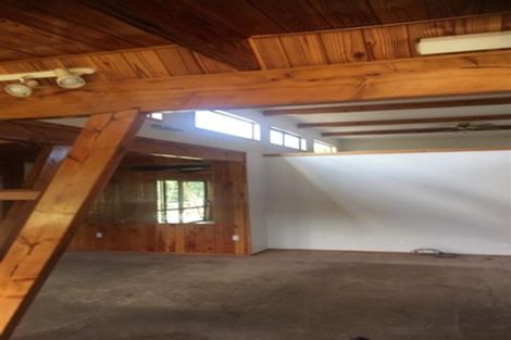 Photo of property in 386 Henderson Valley Road, Henderson Valley, Auckland, 0612