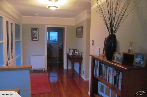 Photo of property in 104 Tirohanga Road, Tirohanga, Lower Hutt, 5010