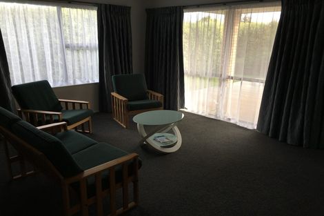 Photo of property in 6 Hemi Street, Waikanae, 5036