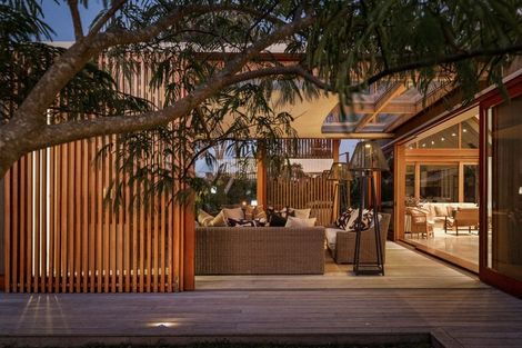 Photo of property in 2 Sea Crest Place, Bowentown, Waihi Beach, 3177