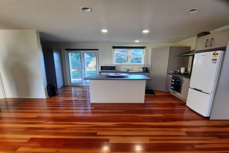 Photo of property in 50 Sutton Crescent, Papakura, 2110