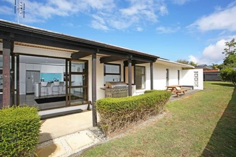 Photo of property in 235 Queen Street, Pukekohe, 2120