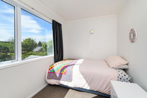 Photo of property in 15 Elmira Avenue, Hokowhitu, Palmerston North, 4410