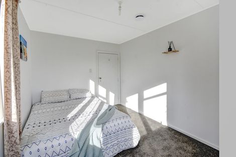 Photo of property in 21 Burgess Street, Green Island, Dunedin, 9018