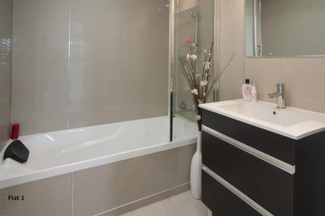 Photo of property in 1/200 Chivalry Road, Glenfield, Auckland, 0629