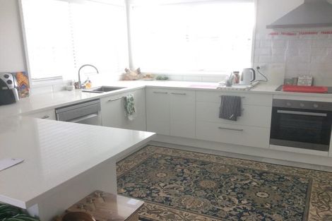 Photo of property in 18 Raynor Crescent, Pyes Pa, Tauranga, 3112